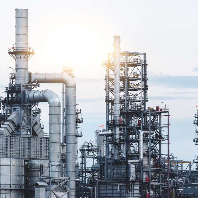 Smart IoT Helmet for Safety and Monitoring in Oil and Gas Industry Smart IoT Helmet utilized in oil and gas operations